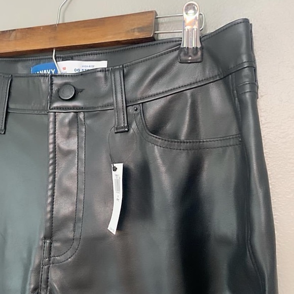 𝙽𝚆𝚃 𝙵𝚊𝚞𝚡 𝙻𝚎𝚊𝚝𝚑𝚎𝚛 𝙿𝚊𝚗𝚝𝚜 - Picture 3 of 7